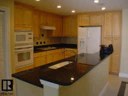 clearwater-condo-4.jpg (6452 bytes)