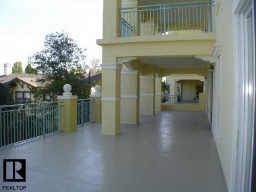clearwater-condo-5.jpg (6688 bytes)
