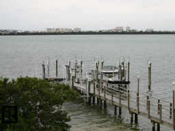clearwater-waterfront-condo-a.jpg (6749 bytes)