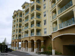 clearwater-waterfront-condo-b.jpg (9261 bytes)