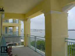clearwater-waterfront-condo-c.jpg (6243 bytes)