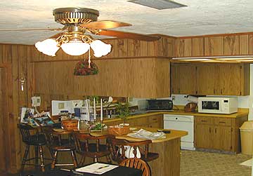 largo-home-pinellas real estate breakfast bar