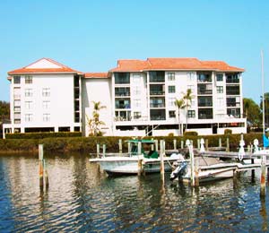 pinellas-waterfront-real-estate-boat-slips florida townhomes for sale gulf front complex