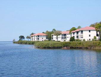 waterfront-condo-pinellas-florida-gulf of mexico gulffront complex townhome for sale