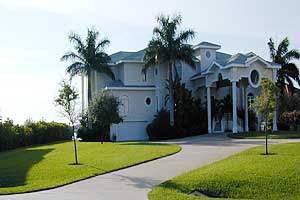 waterfronthomestv1.jpg (10784 bytes)